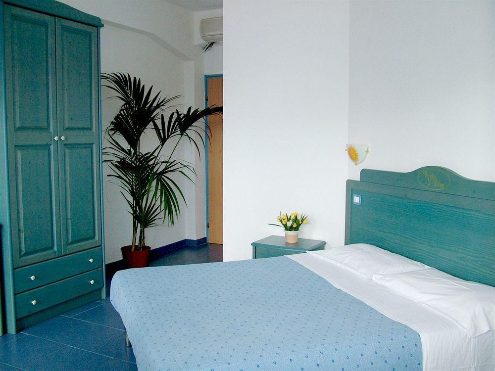 Oasi Azzurra Aparthotel Μεσίνα Εξωτερικό φωτογραφία