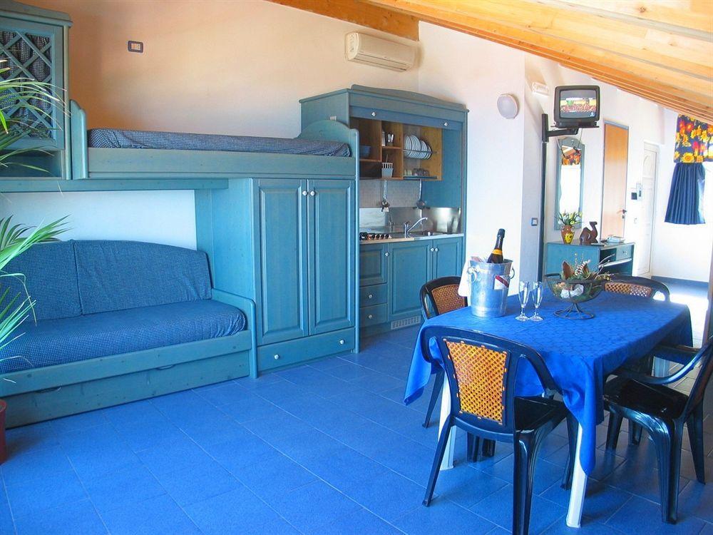 Oasi Azzurra Aparthotel Μεσίνα Εξωτερικό φωτογραφία