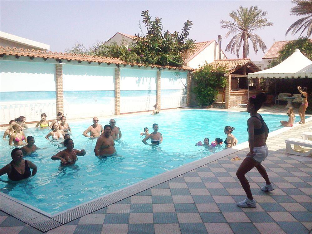 Oasi Azzurra Aparthotel Μεσίνα Εξωτερικό φωτογραφία