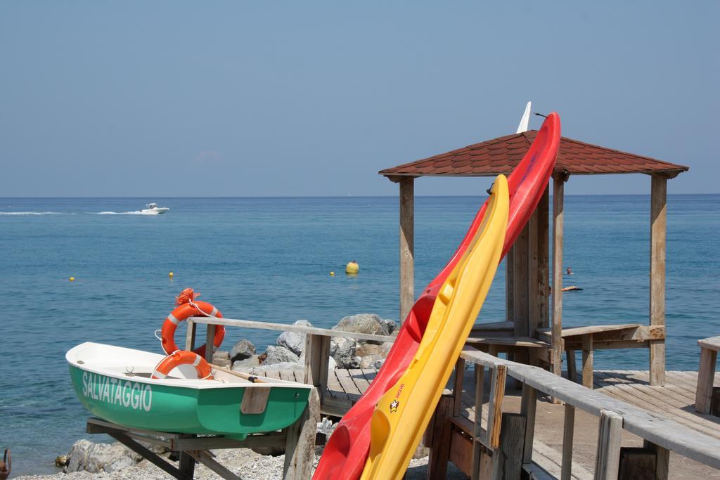 Oasi Azzurra Aparthotel Μεσίνα Εξωτερικό φωτογραφία