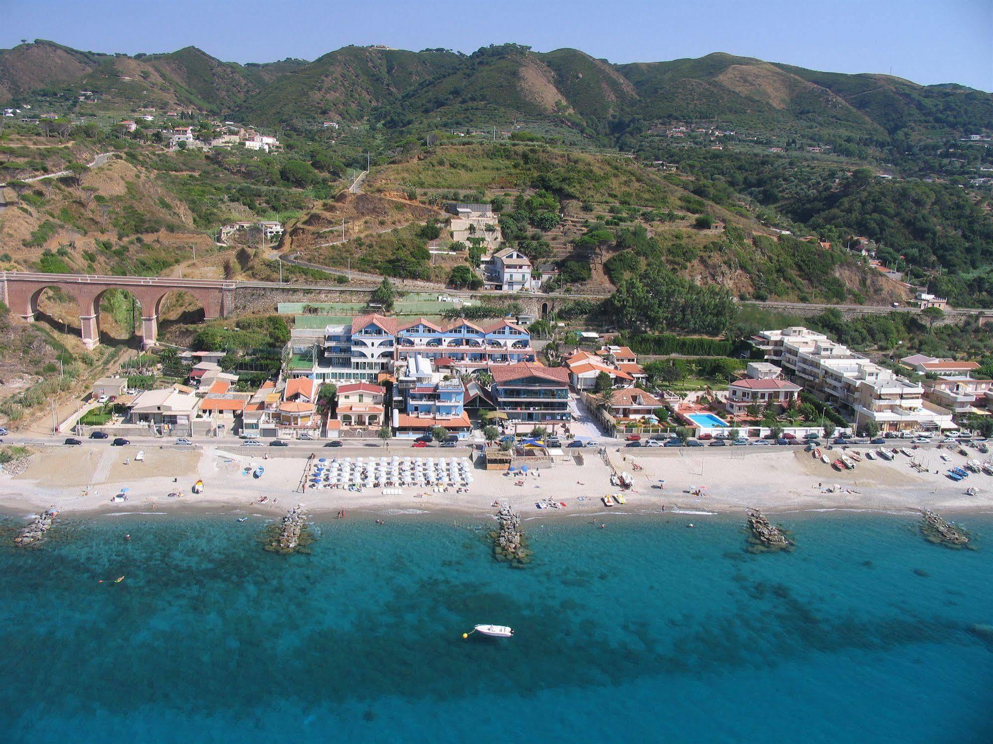 Oasi Azzurra Aparthotel Μεσίνα Εξωτερικό φωτογραφία